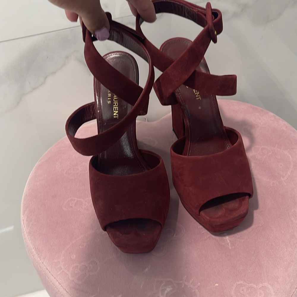 Saint Laurent heels. - Picture 2 of 6